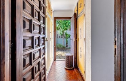 Resale - House - Detached Villa - Marbella - Marbella Centro