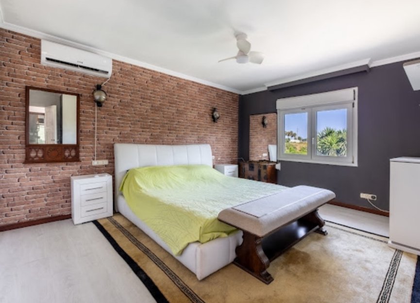 Resale - House - Detached Villa - Marbella - Marbella Centro