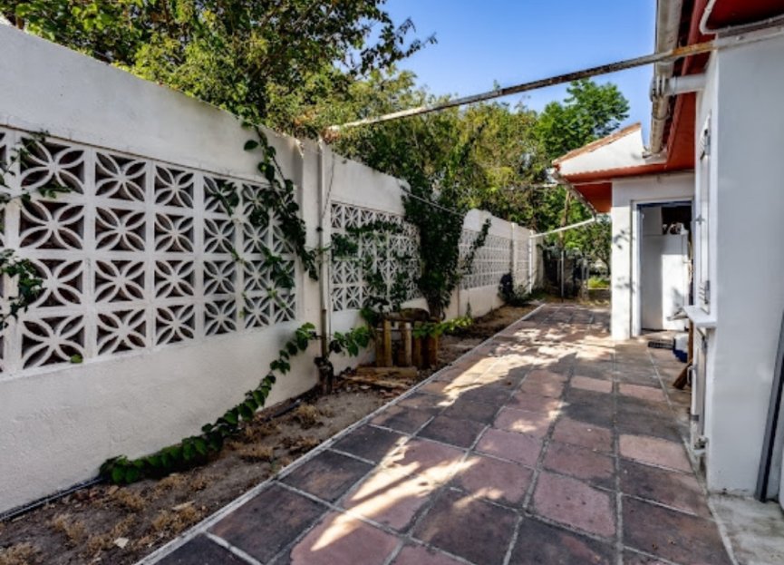 Resale - House - Detached Villa - Marbella - Marbella Centro