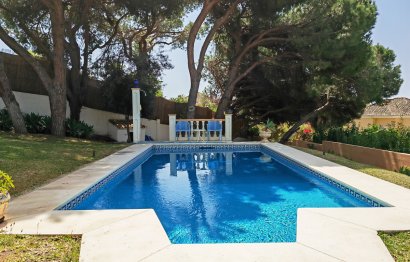 Resale - House - Detached Villa - Elviria