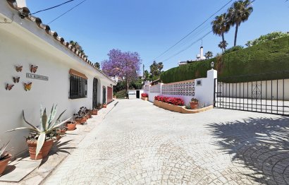 Resale - House - Detached Villa - Elviria