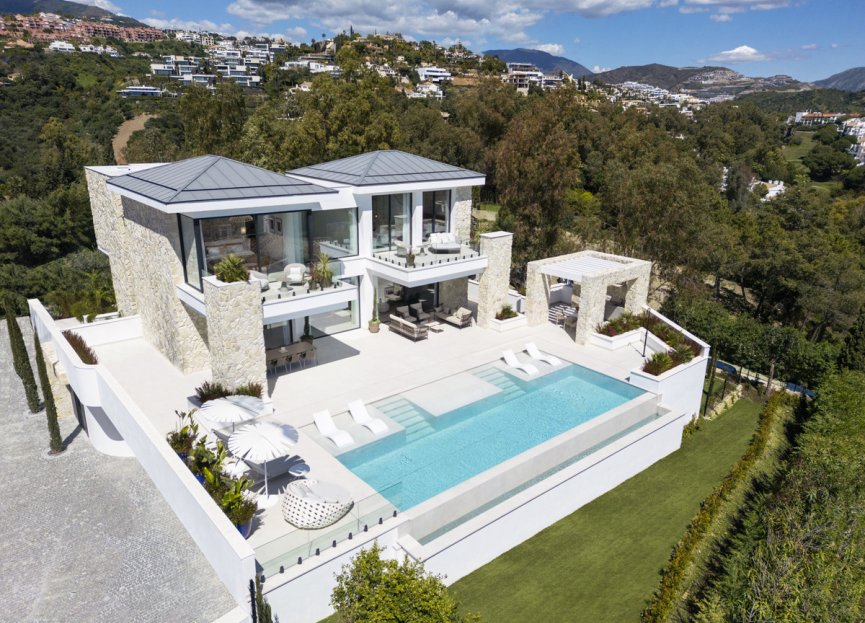 Resale - House - Detached Villa - Benahavís - La Quinta