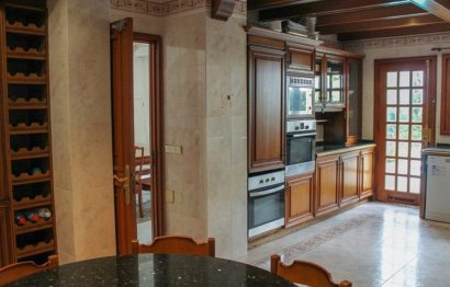 Reventa - House - Detached Villa - Marbella - Cabopino