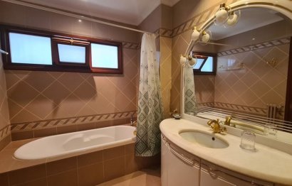 Reventa - House - Detached Villa - Marbella - Cabopino