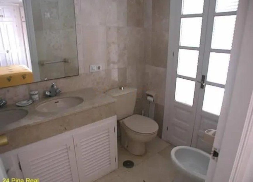 Resale - House - Detached Villa - Estepona - Estepona Centro