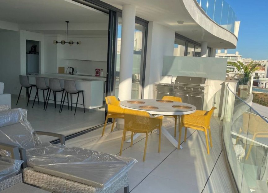 Resale - Apartment - Middle Floor Apartment - Fuengirola - Fuengirola Centro