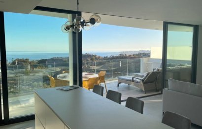 Resale - Apartment - Middle Floor Apartment - Fuengirola - Fuengirola Centro