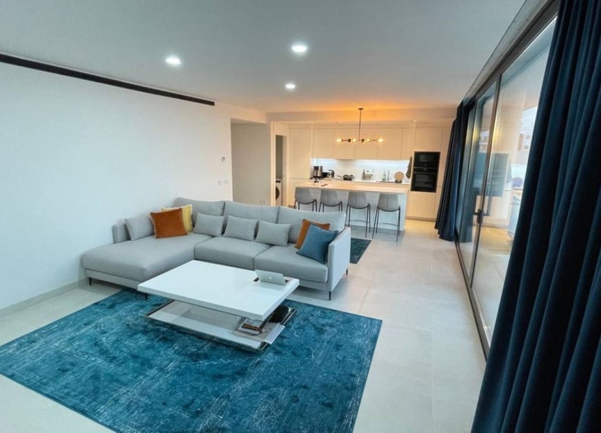 Resale - Apartment - Middle Floor Apartment - Fuengirola - Fuengirola Centro