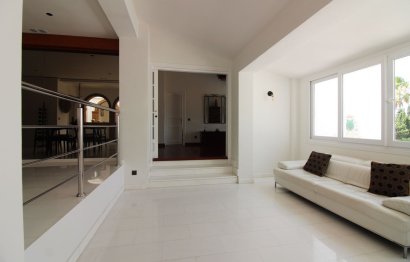 Reventa - House - Detached Villa - Benalmádena - Benalmadena Centro