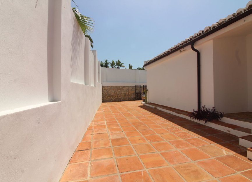 Reventa - House - Detached Villa - Benalmádena - Benalmadena Centro