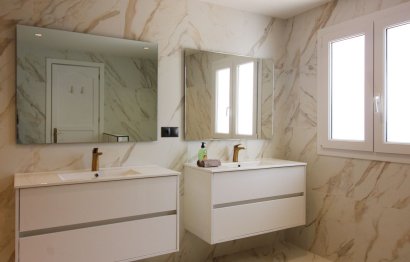 Reventa - House - Detached Villa - Benalmádena - Benalmadena Centro