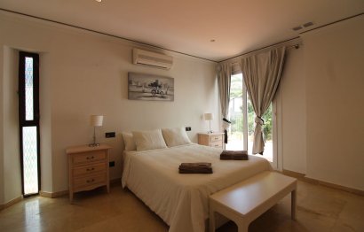 Reventa - House - Detached Villa - Benalmádena - Benalmadena Centro