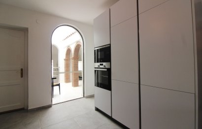 Reventa - House - Detached Villa - Benalmádena - Benalmadena Centro