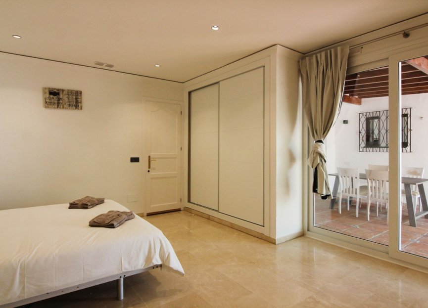 Reventa - House - Detached Villa - Benalmádena - Benalmadena Centro