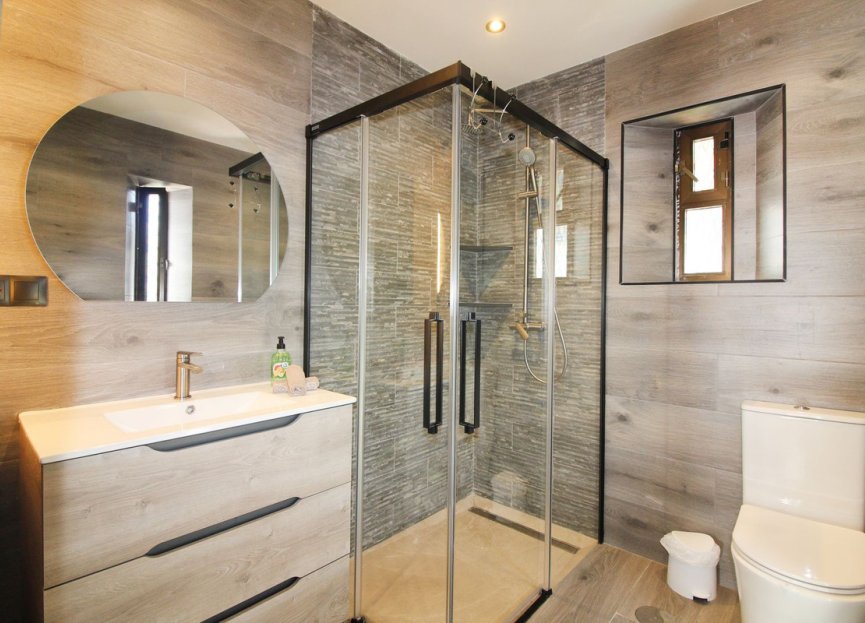 Reventa - House - Detached Villa - Benalmádena - Benalmadena Centro