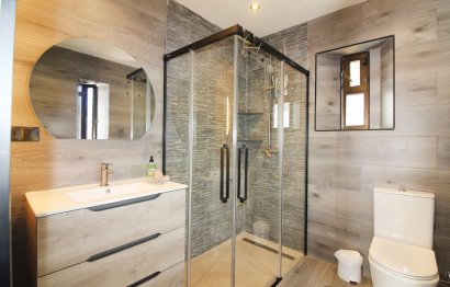 Reventa - House - Detached Villa - Benalmádena - Benalmadena Centro