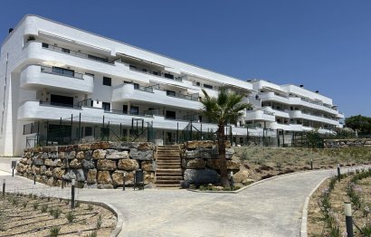 Resale - Ground floor apartment - Estepona - New Golden Mile