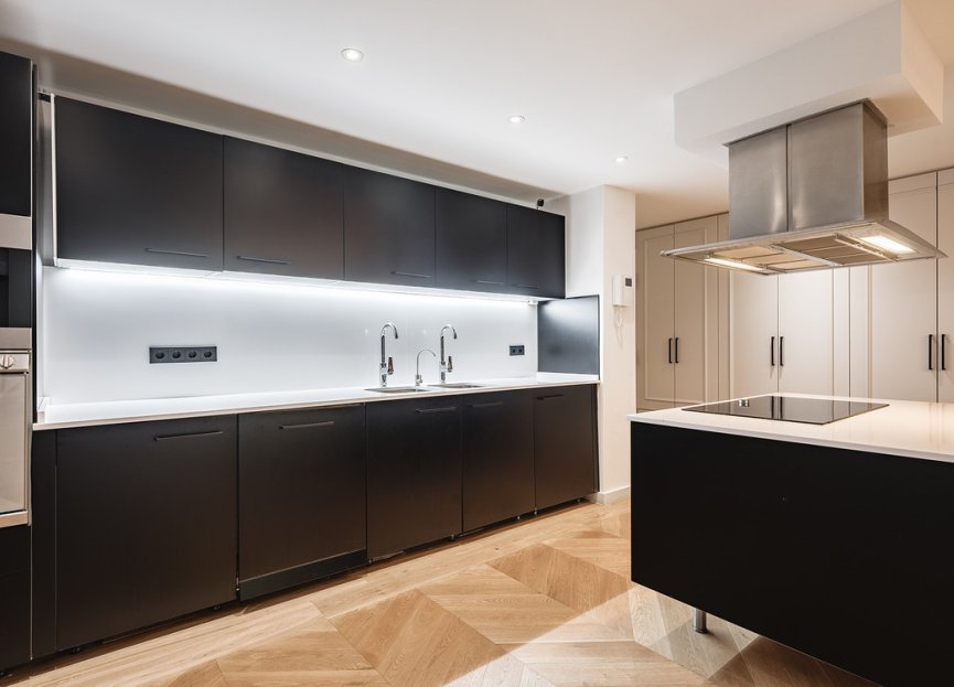 Reventa - Ground floor apartment - Benahavís - Benahavís Centro