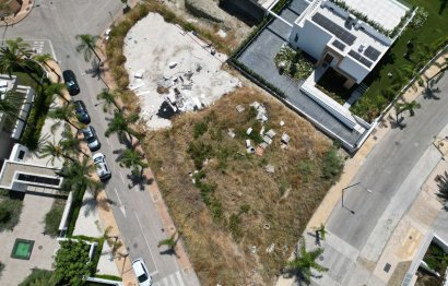 Resale - Plot - Residential Plot - Estepona - Cancelada