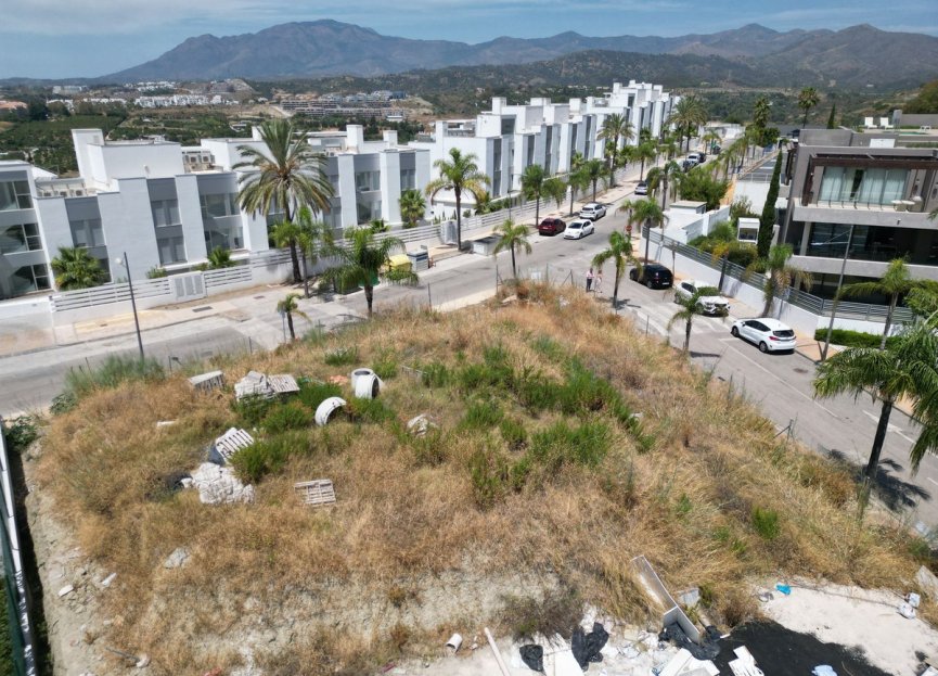 Resale - Plot - Residential Plot - Estepona - Cancelada