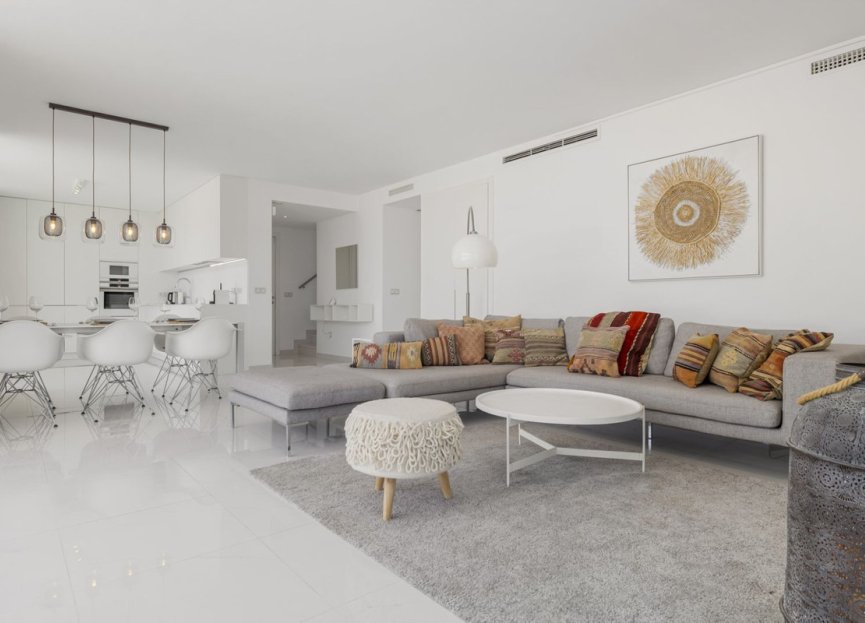 Resale - Apartment - Penthouse - Benahavís - Benahavís Centro