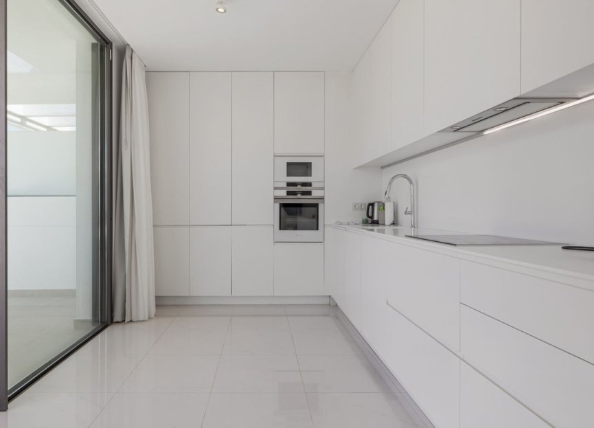 Resale - Apartment - Penthouse - Benahavís - Benahavís Centro