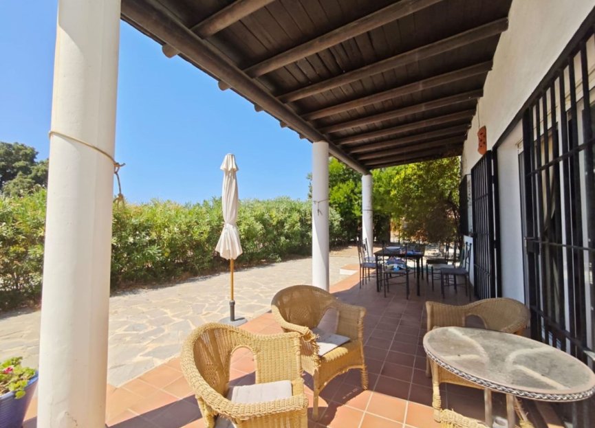 Resale - House - Detached Villa - Estepona - Estepona Centro