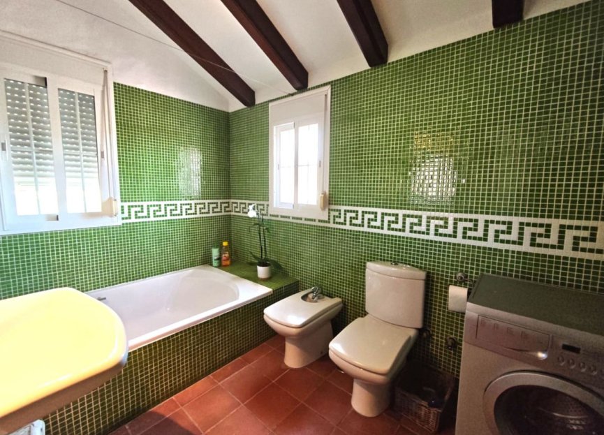 Resale - House - Detached Villa - Estepona - Estepona Centro