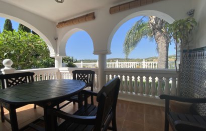 Resale - House - Finca - Cortijo - Estepona - Estepona Centro