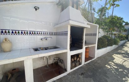 Resale - House - Finca - Cortijo - Estepona - Estepona Centro