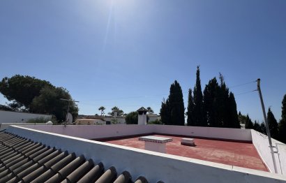 Resale - House - Finca - Cortijo - Estepona - Estepona Centro