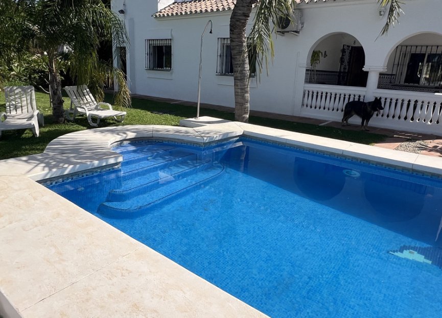 Resale - House - Finca - Cortijo - Estepona - Estepona Centro
