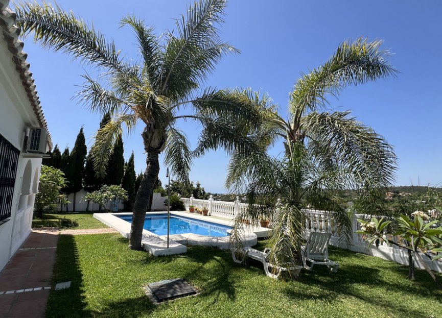 Resale - House - Finca - Cortijo - Estepona - Estepona Centro