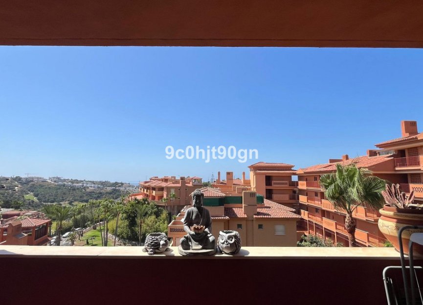 Resale - Apartment - Middle Floor Apartment - Marbella - Reserva de Marbella