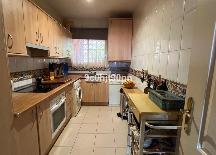 Resale - Apartment - Middle Floor Apartment - Marbella - Reserva de Marbella