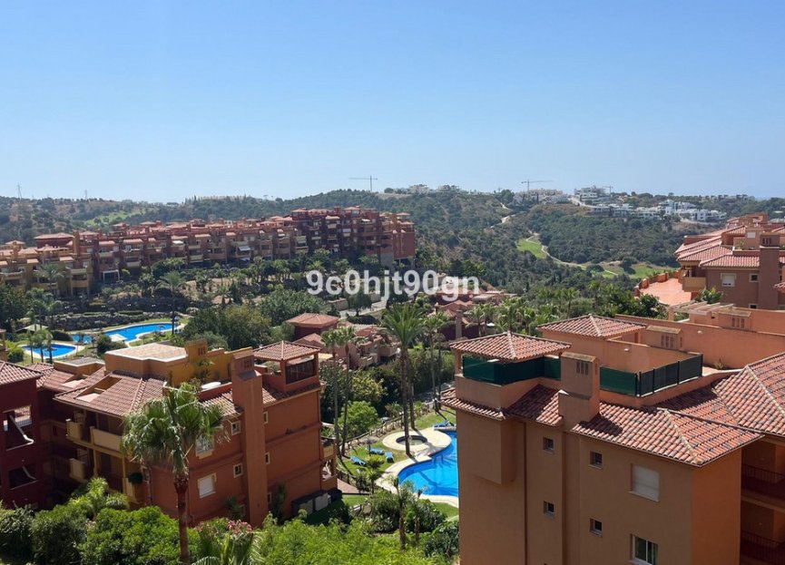 Resale - Apartment - Middle Floor Apartment - Marbella - Reserva de Marbella