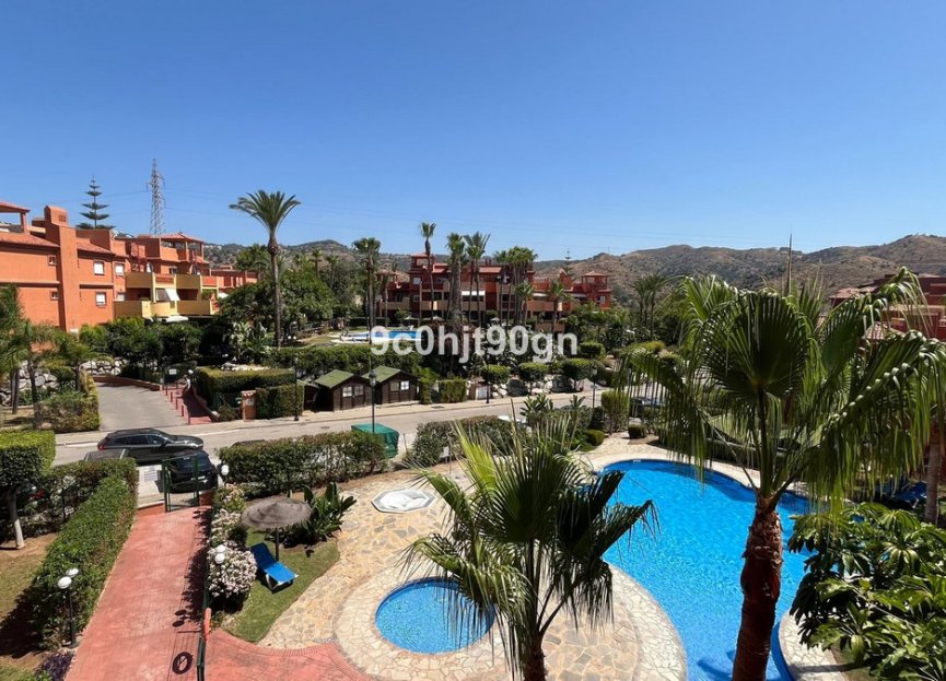 Resale - Apartment - Middle Floor Apartment - Marbella - Reserva de Marbella