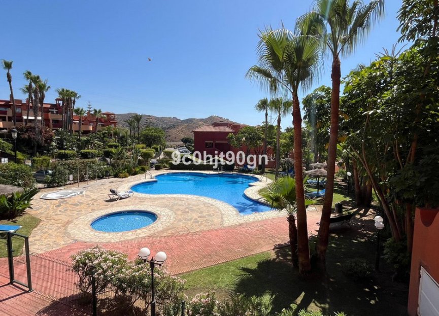 Resale - Apartment - Middle Floor Apartment - Marbella - Reserva de Marbella