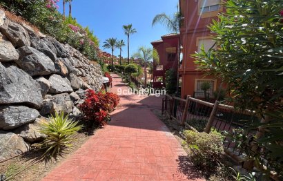 Resale - Apartment - Middle Floor Apartment - Marbella - Reserva de Marbella
