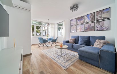 Resale - Apartment - Middle Floor Apartment - Marbella - Elviria