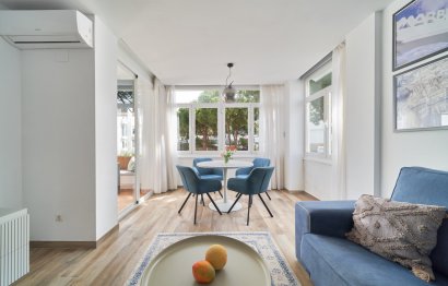 Resale - Apartment - Middle Floor Apartment - Marbella - Elviria