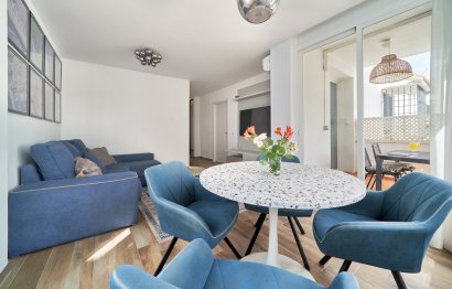 Resale - Apartment - Middle Floor Apartment - Marbella - Elviria