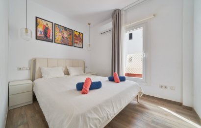 Resale - Apartment - Middle Floor Apartment - Marbella - Elviria