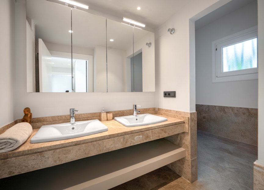 Resale - House - Townhouse - Marbella - Marbella Centro