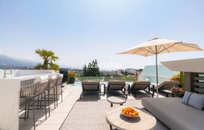 Resale - House - Detached Villa - Marbella - Nueva Andalucia