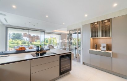 Resale - House - Detached Villa - Marbella - Nueva Andalucia