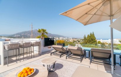 Resale - House - Detached Villa - Marbella - Nueva Andalucia