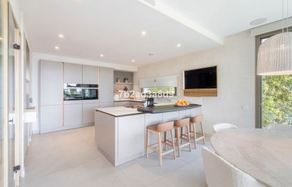 Resale - House - Detached Villa - Marbella - Nueva Andalucia