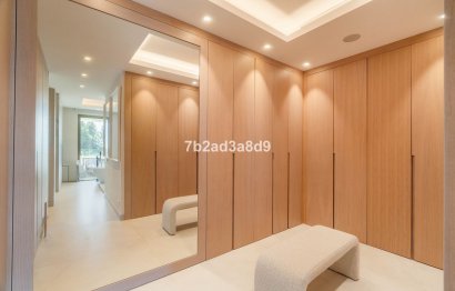 Resale - House - Detached Villa - Marbella - Nueva Andalucia