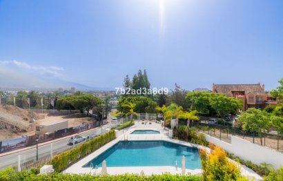 Resale - House - Detached Villa - Marbella - Nueva Andalucia